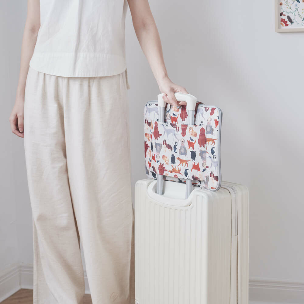 15.5" Laptop Case(Outer Pocket)/Artists Collaboration Collection/inBlooom x Soupy Tang/Pets Party