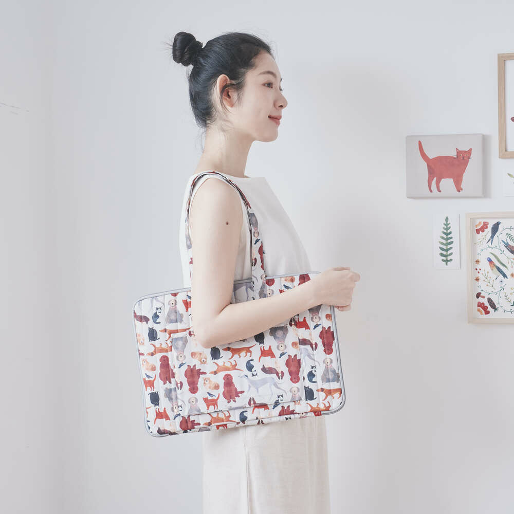 15.5" Laptop Case(Outer Pocket)/Artists Collaboration Collection/inBlooom x Soupy Tang/Pets Party