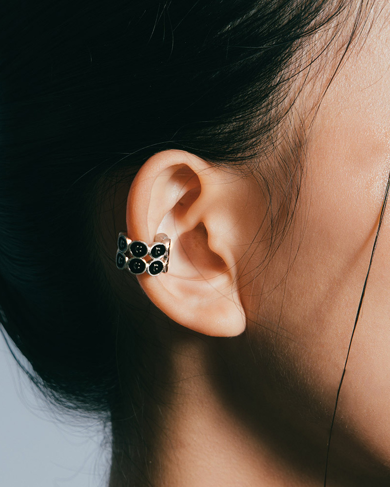 RECOVERY×＠angustattoo 無限笑臉笑臉耳扣 (黑)-單支販售