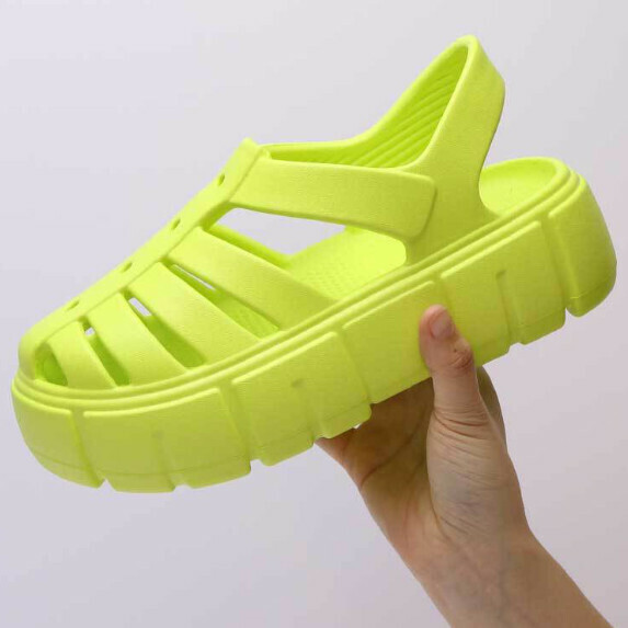 New thick-soled hole-in-the-wall sandals for women (green [size 35_40] (contact customer service after placing the order to confirm the delivery size)