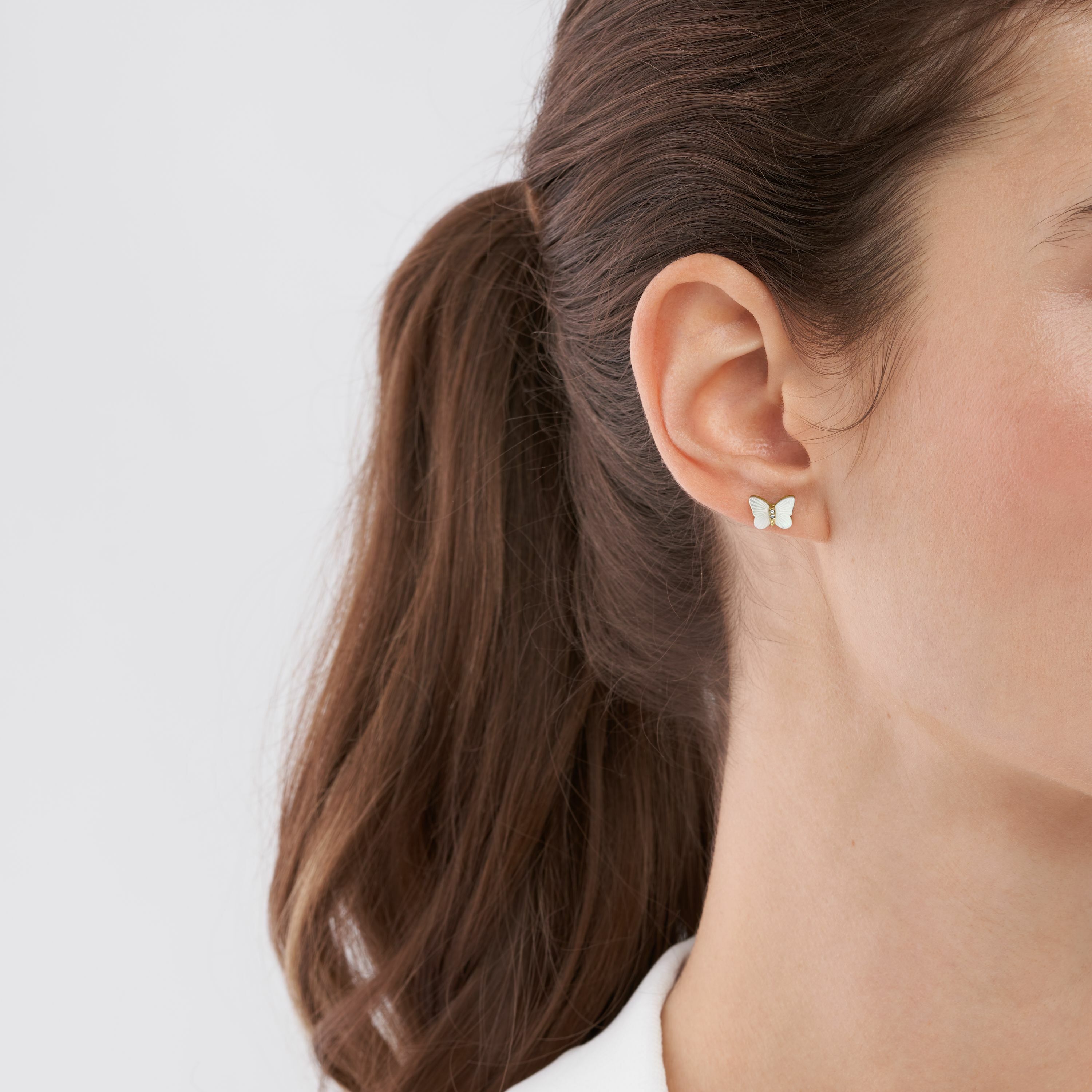 Sutton 蝶舞翩翩珍珠母貝耳環 JF04422710