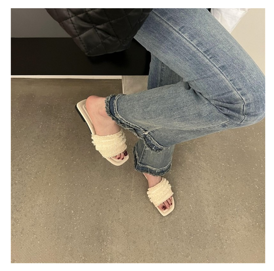 New square toe open toe tassel flat slippers (off-white size 35-40) (contact customer service after placing the order to confirm the delivery size)