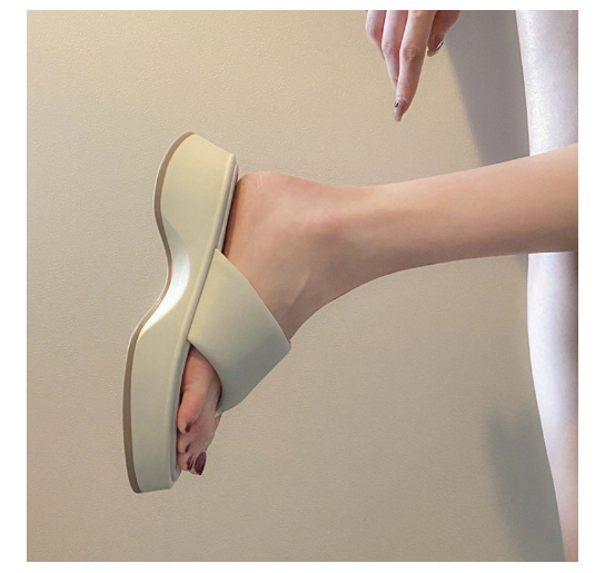 New thick-soled flip-flops (off-white, size 35-40) (contact customer service after placing order to confirm delivery size)