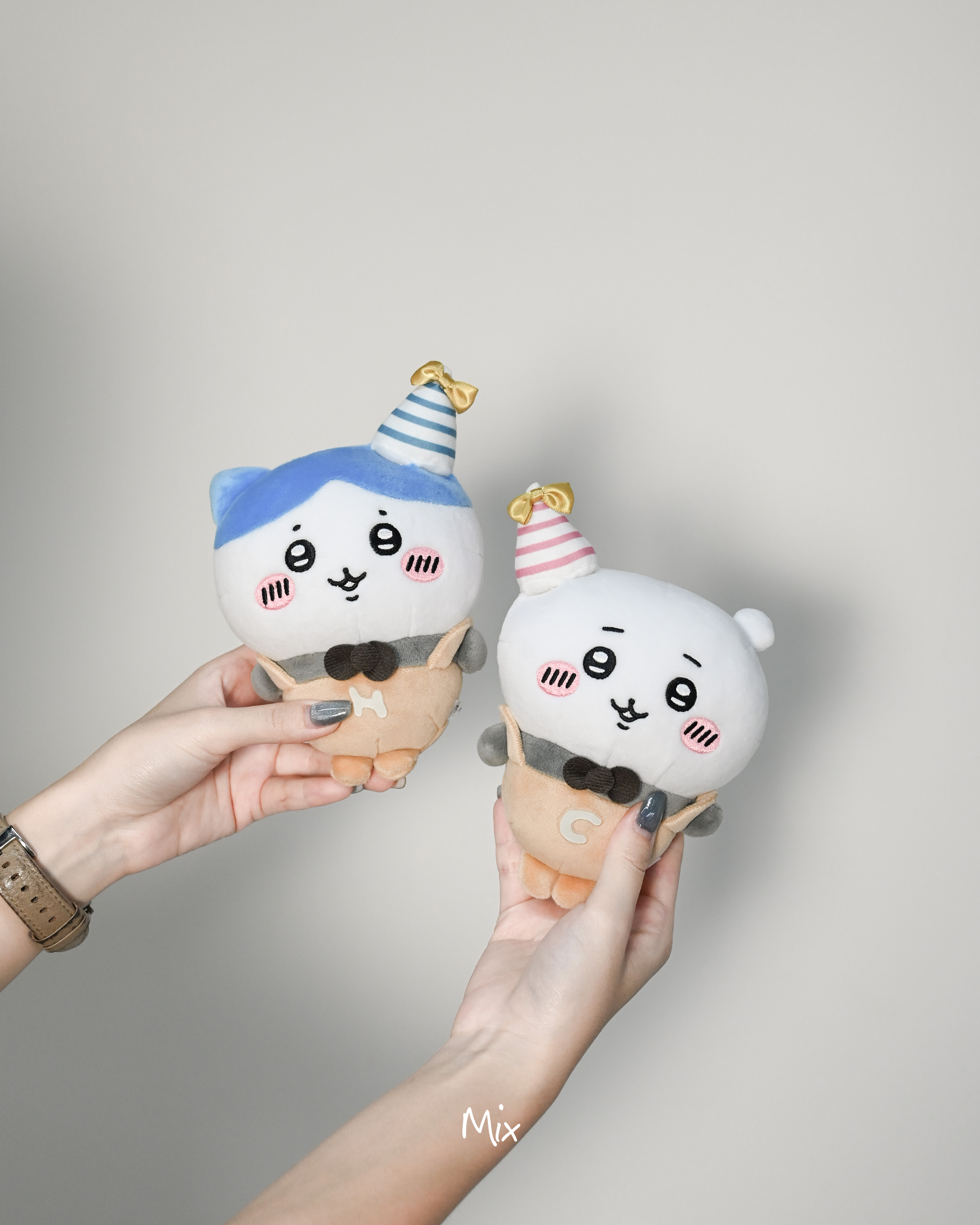 iSNEAKERS | 日本 Chiikawa吉伊卡哇 派對系列 吉伊 小八 S娃娃