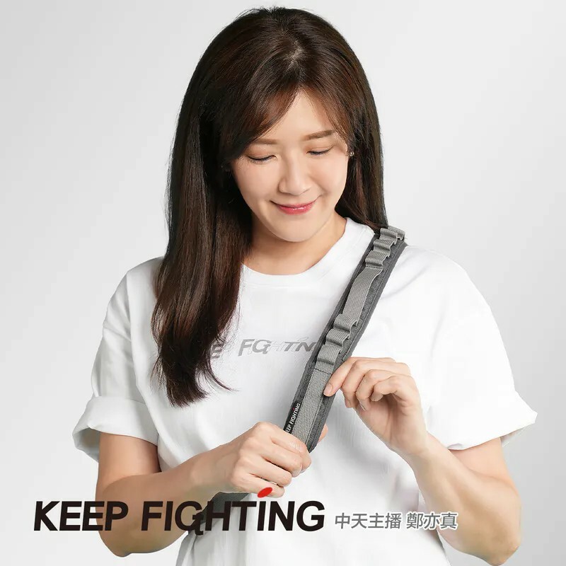 【KEEP FIGHTING】自在隨行 超寬版減壓手機掛繩-原野灰(超寬版/多功能/長度可調/夾片式/完整殼通用)