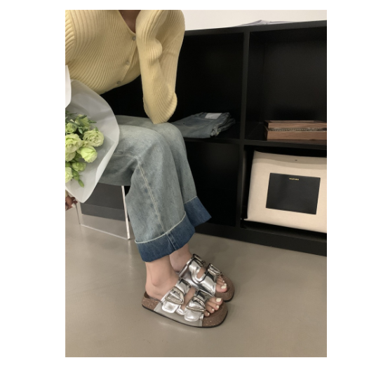 New square-toe thick-soled retro slippers (silver size 35-39) (contact customer service after placing the order to confirm the delivery size)