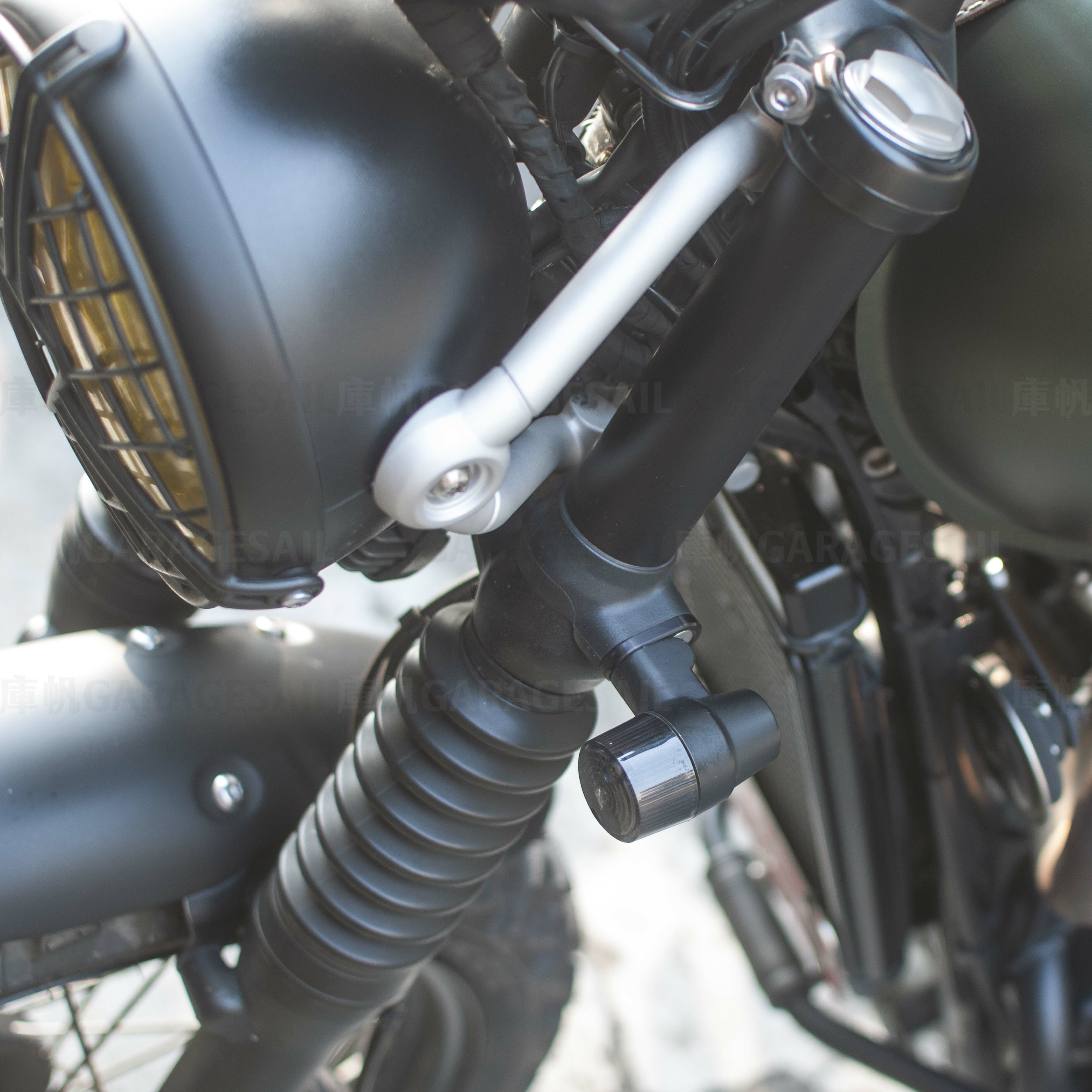 水冷凱旋專用 LED 方向燈 小杯形 消光黑