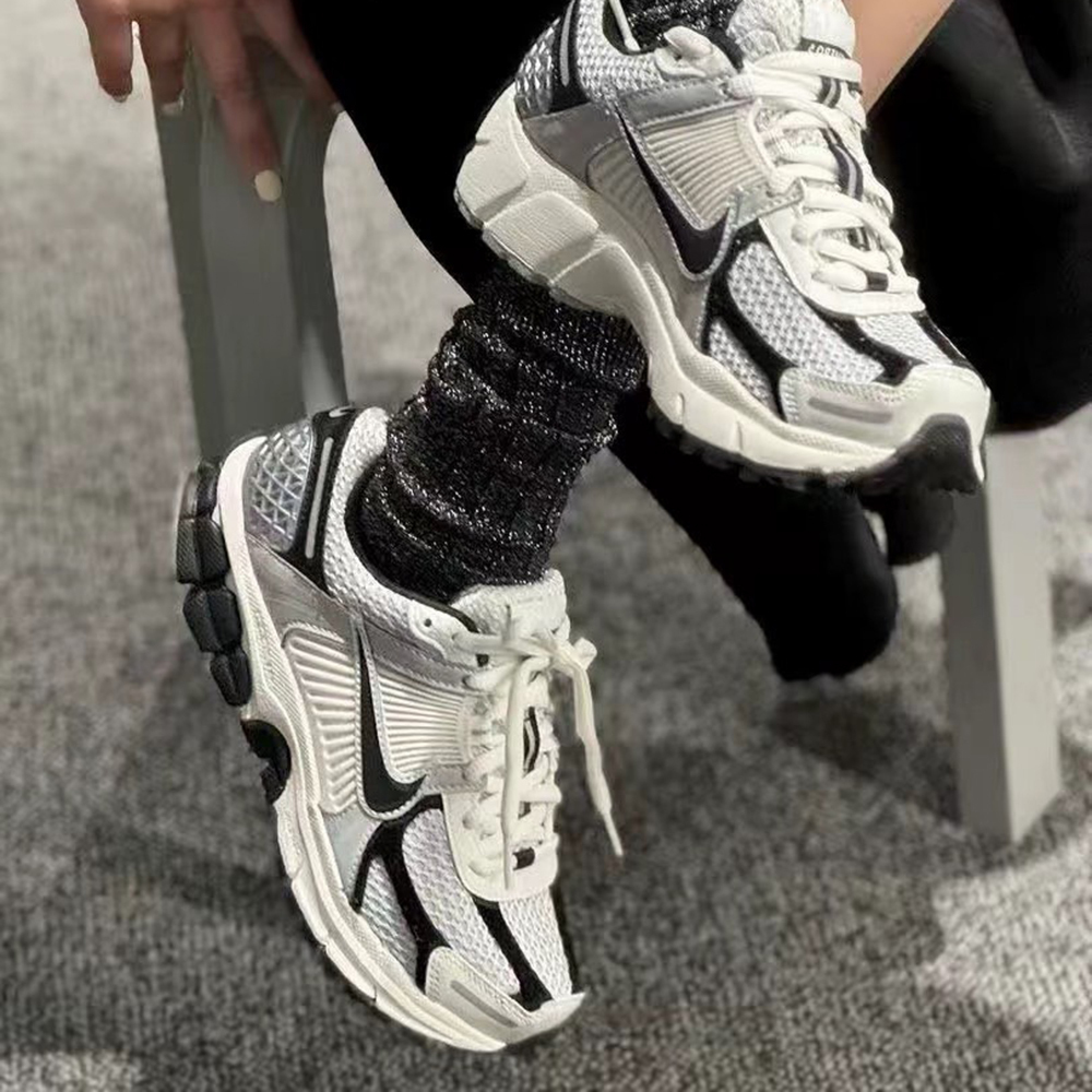 NIKE ZOOM VOMERO 5 "PHOTON DUST" 3M反光 米白黑 ACW 老爹鞋 慢跑鞋 復古休閒鞋 HQ1182-001
