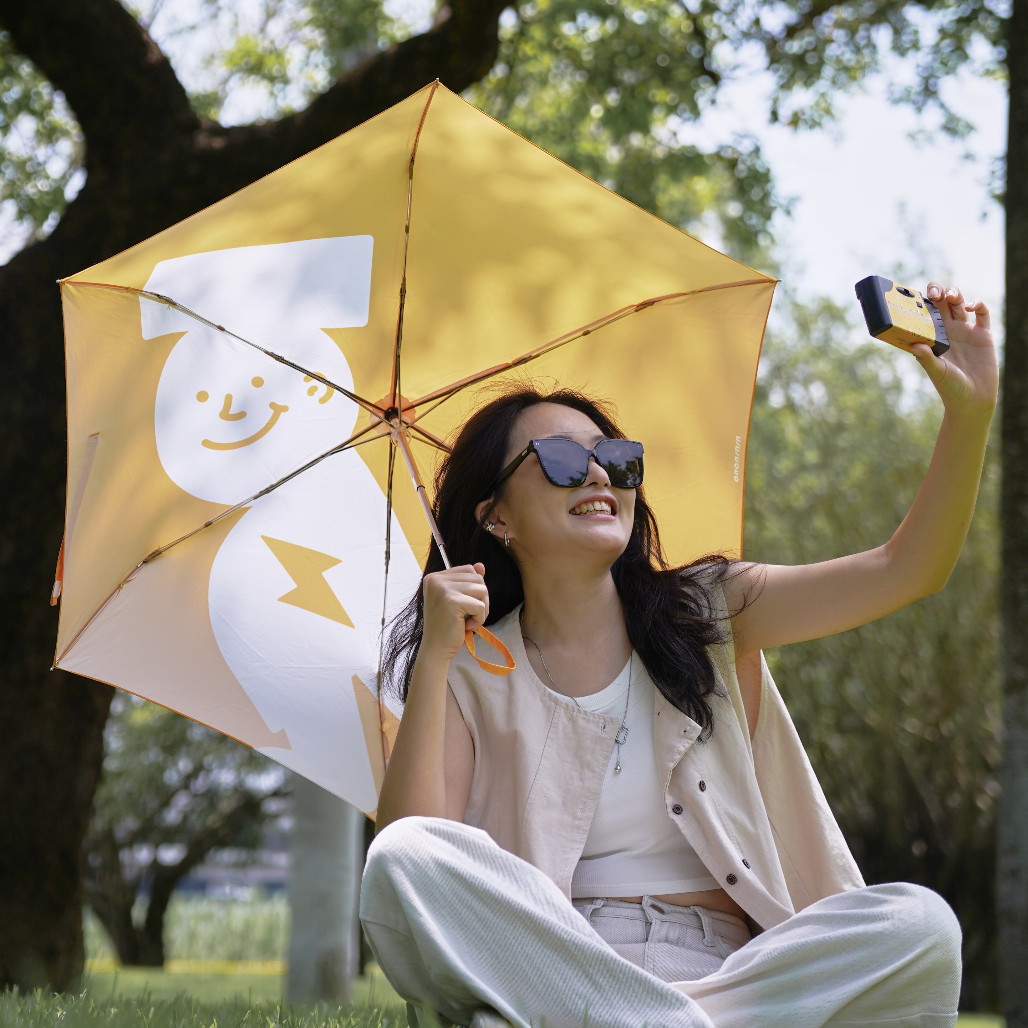 Recharge超輕量自動傘(閃電黃)