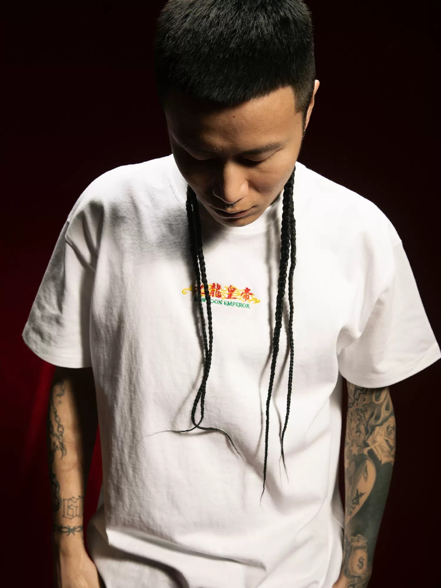 RTVG 九龍皇帝龍年限定款 文字刺繡 白色短袖 T