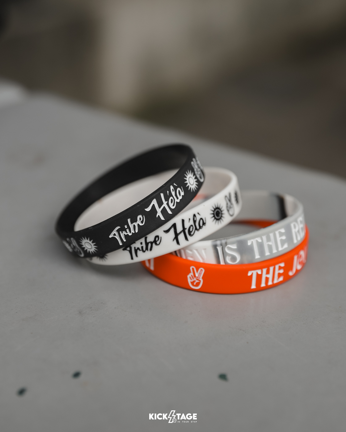 [售出無退換]一入 Deuce Brand Kaibands KAI Wristband 兩款 寬版 穿搭 籃球 矽膠 運動手環【DEXKAI00】Kyrie irving