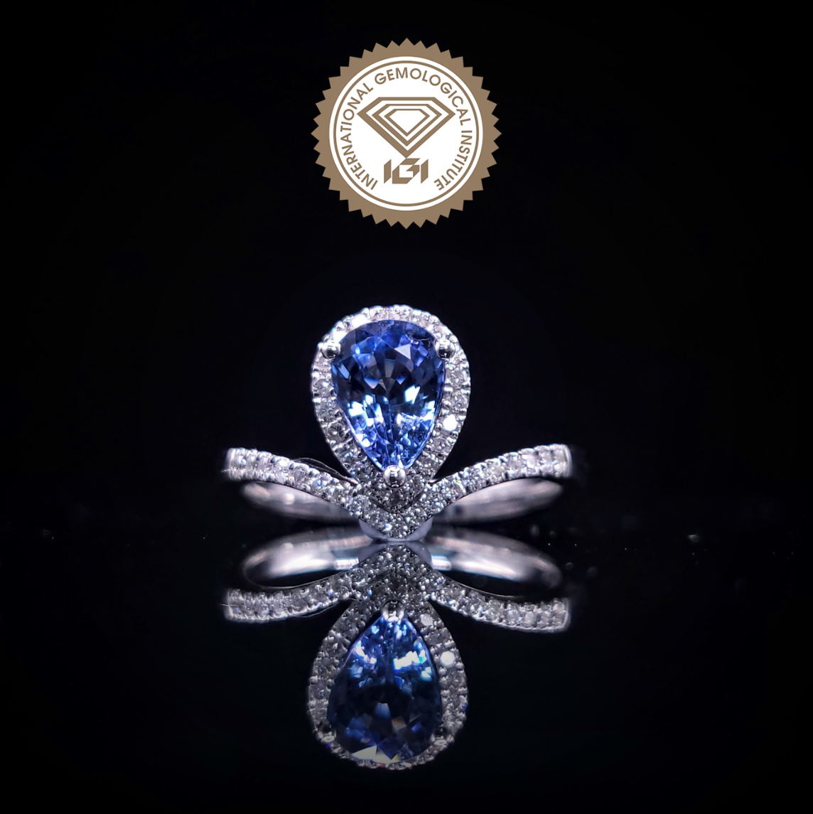 18K White Gold 1.03ct Sapphire and Diamond Ring