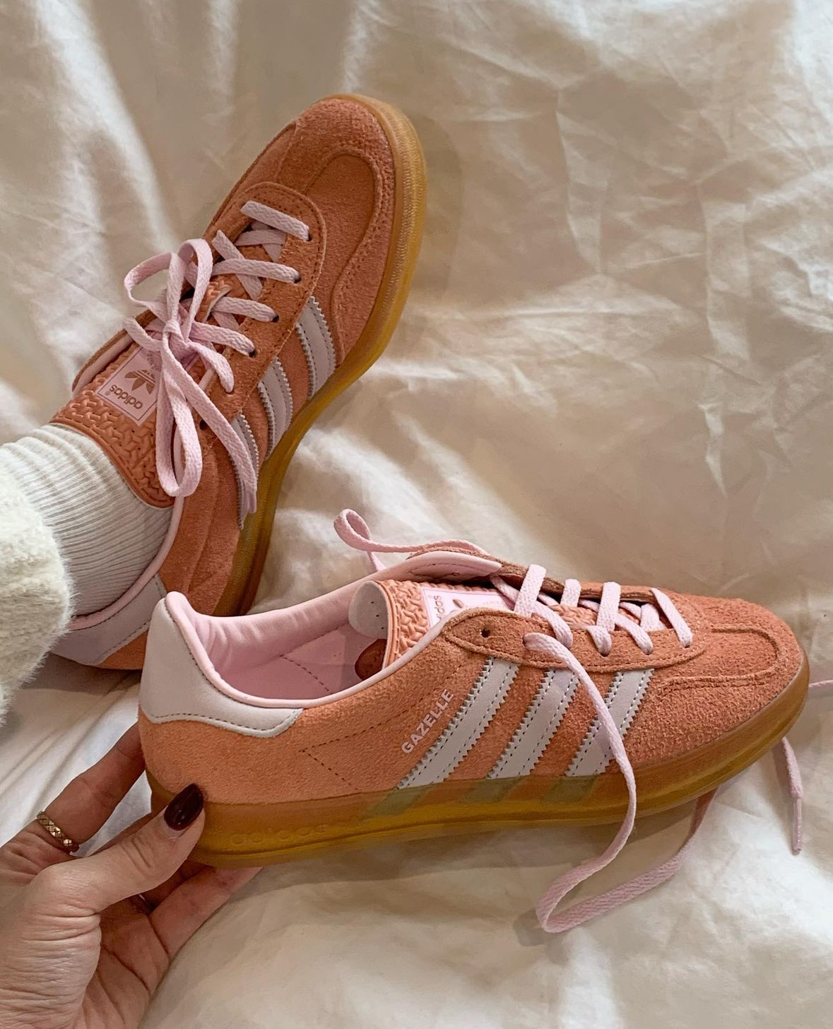 Adidas Gazelle Indoor 粉橘色 橘子汽水 麂皮 女鞋 低筒 復古 三葉草 愛迪達 休閒鞋 德訓鞋 IE2946/預購