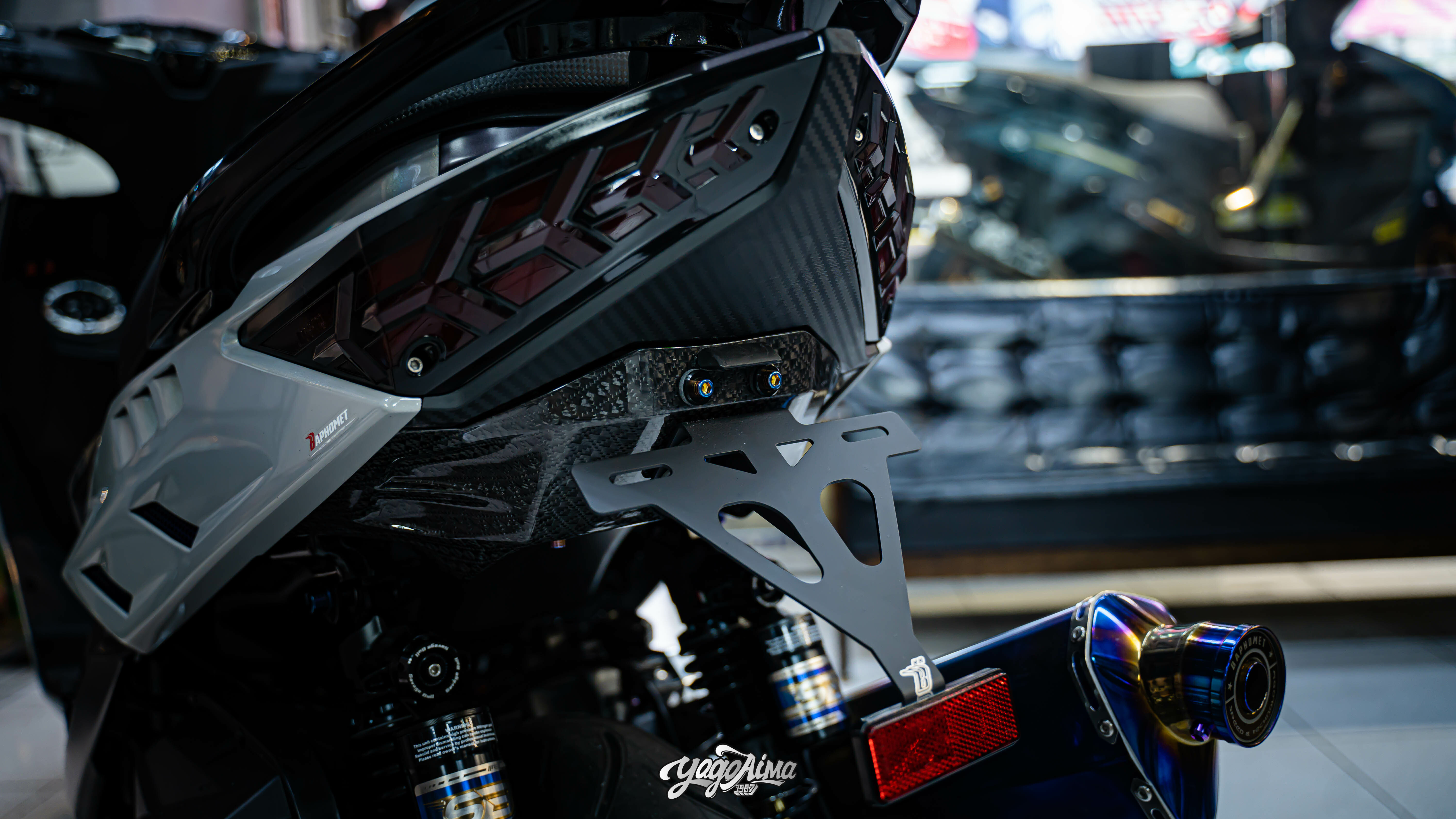 巴風特 正碳纖維JETSL短牌架