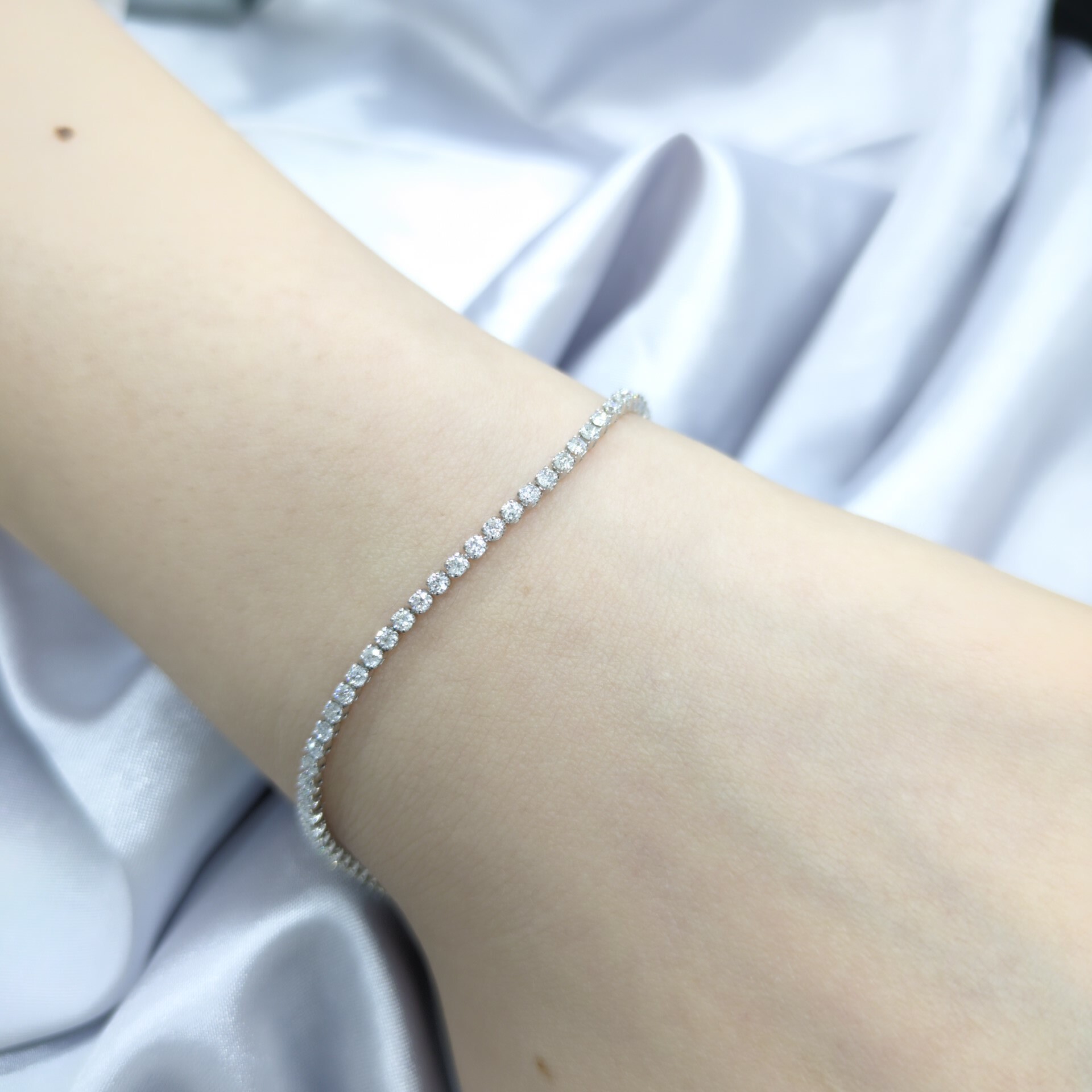 全新18K白金1卡40份鑽石手鍊