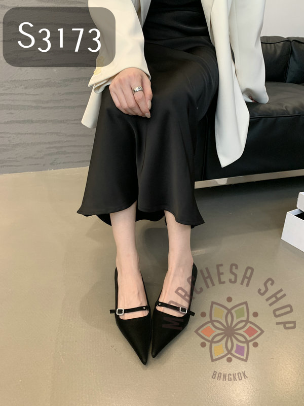 S3173 - 牛皮簡約一字扣尖頭低踭鞋