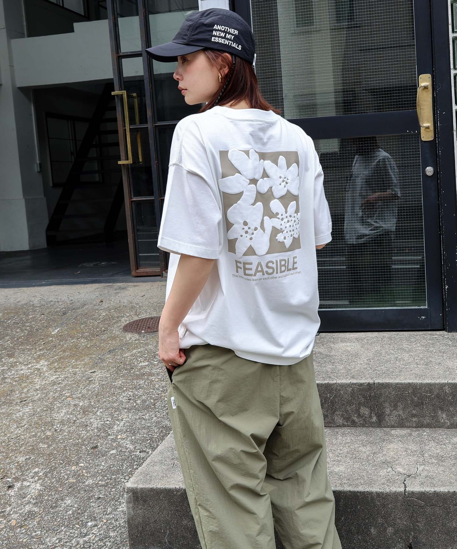 日本🇯🇵連線 and Me 雙面花花印花短T 短袖 花卉 白色 灰色(任買兩件711免運)/預購