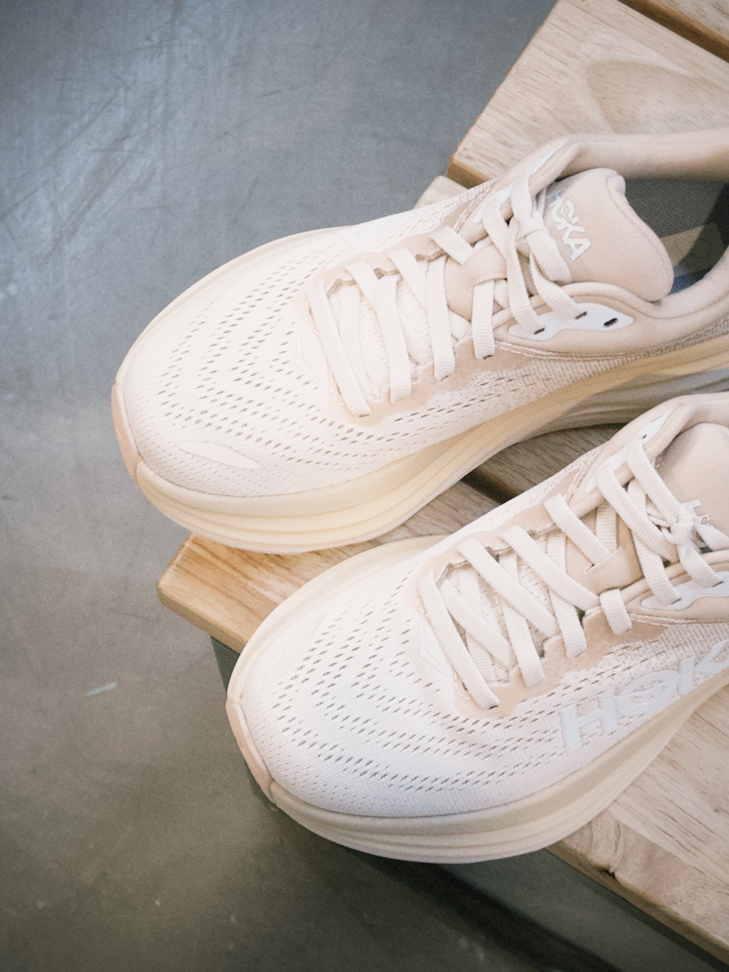 Hoka One One M Bondi 8 Shifting Sand / Eggong 1123202SSEG