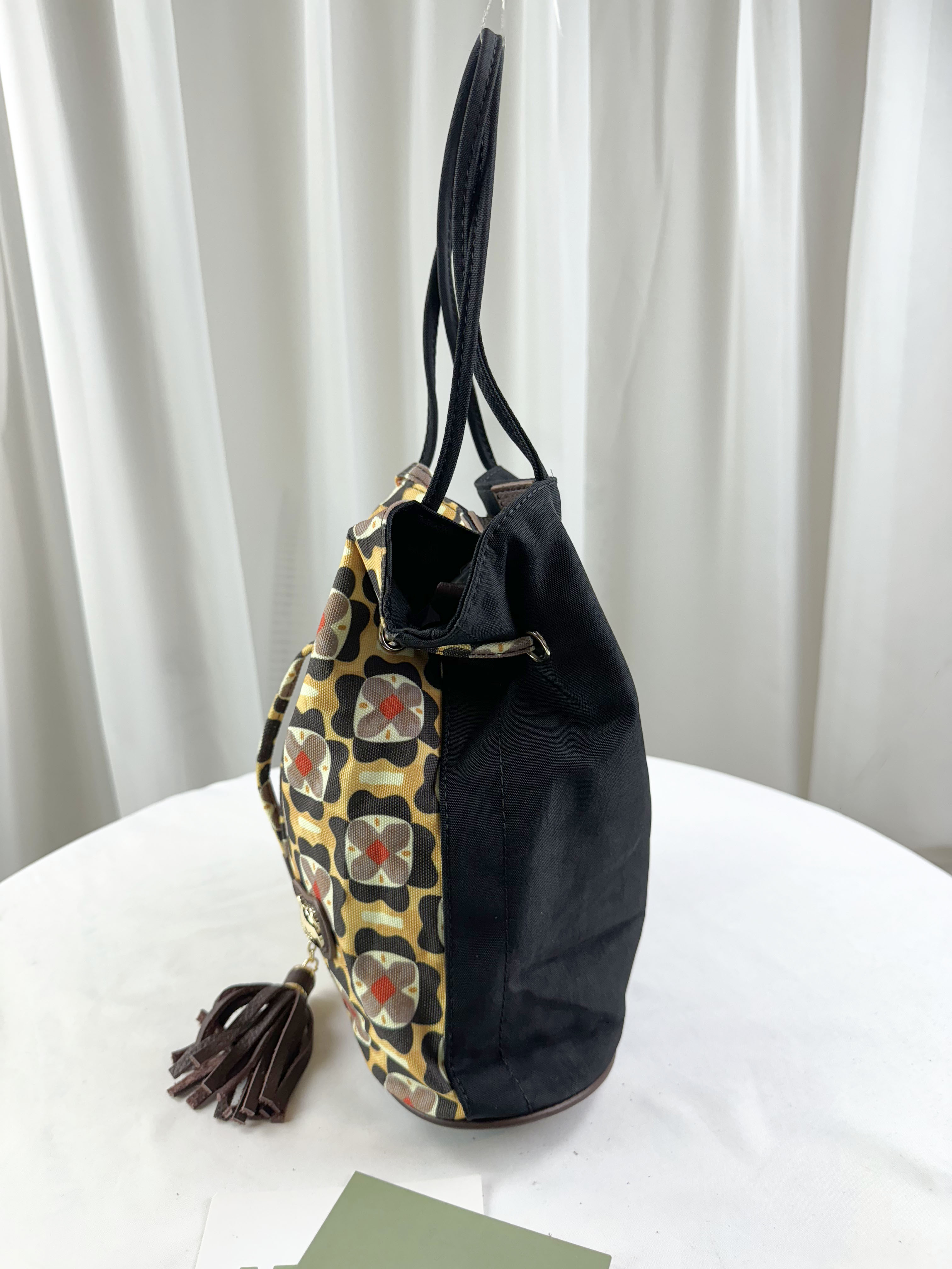 GOODS 黑黃花拼色手提包 / 側背包 附酒精保護套+酒精瓶 #2569