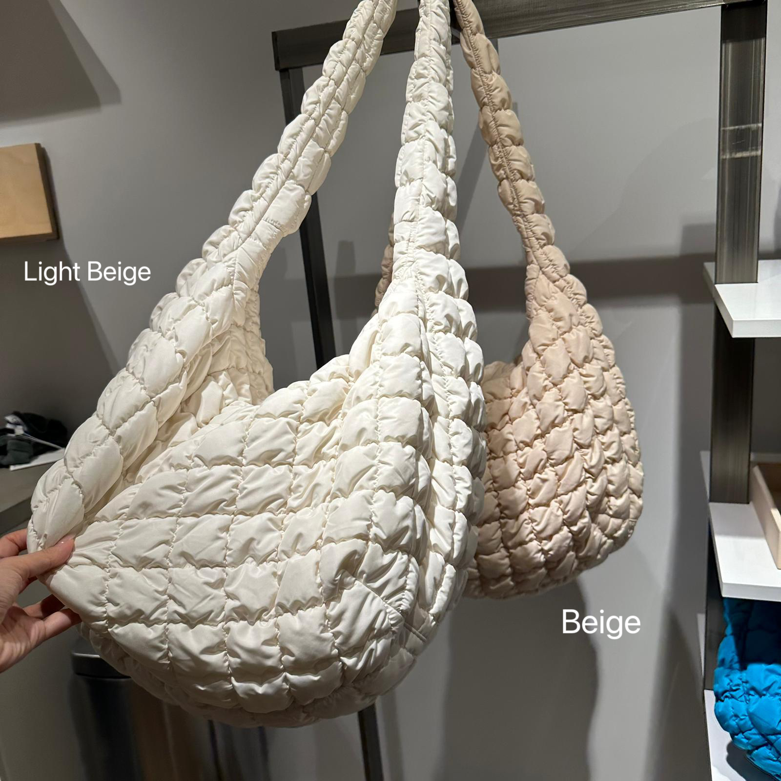 PRE-ORDER) COS QUILTED OVERSIZED SHOULDER BAG CREAM