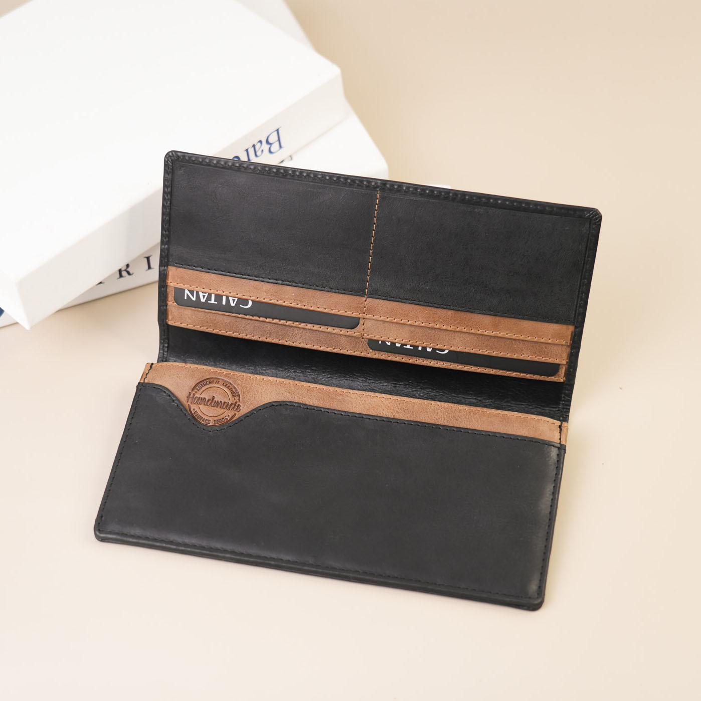 『新品上市』老爺有喜 簡約撞色系俐落長夾(075171bk)