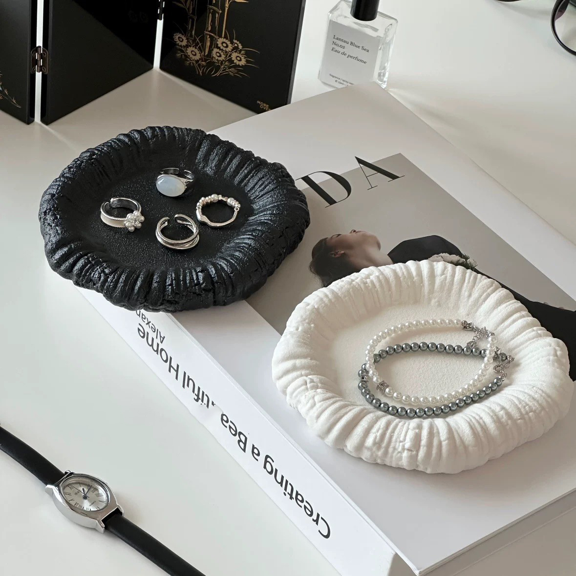 不規則皺摺壓紋造型擺件收納盤 / 2色