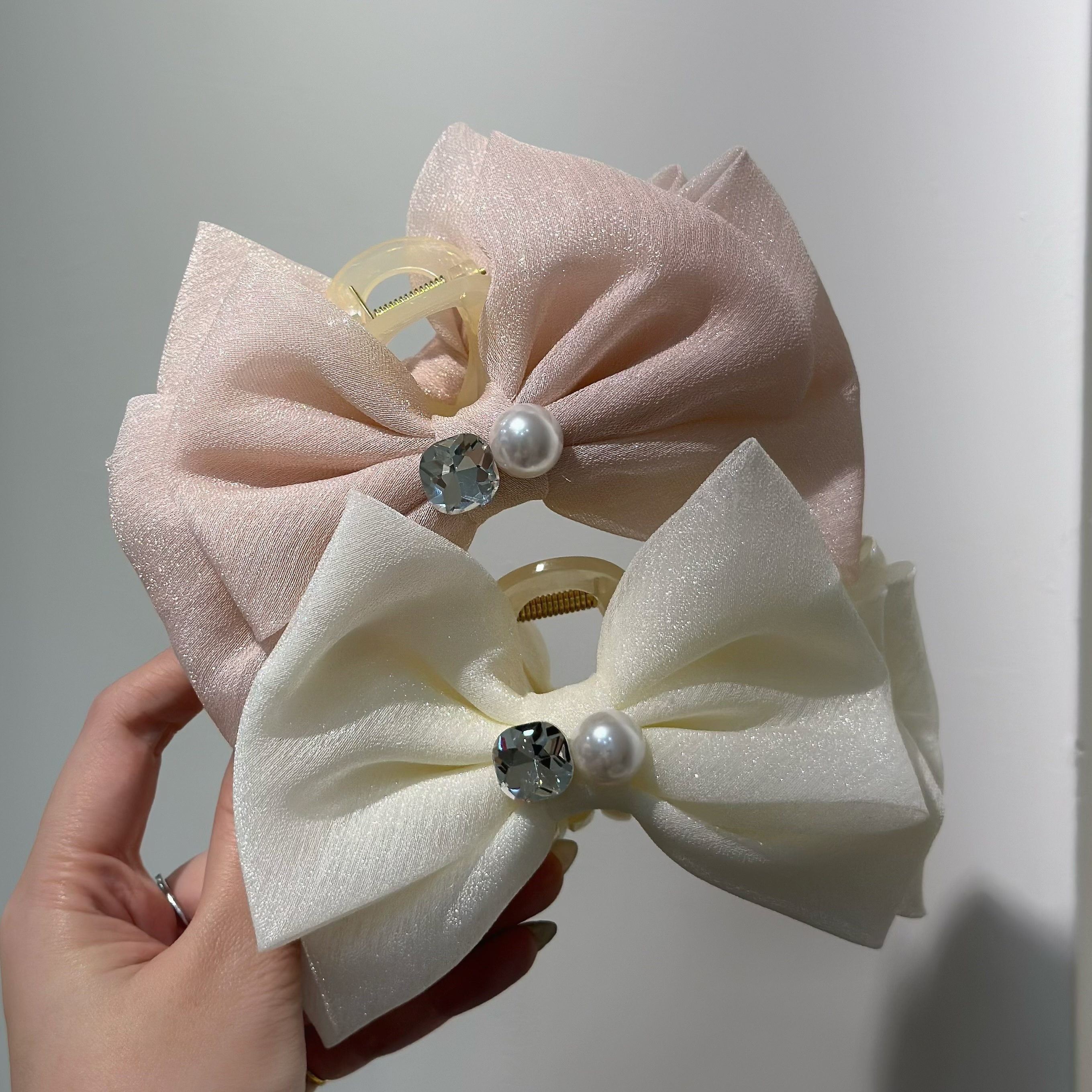 G06珍珠水鑽蝴蝶結鯊魚夾