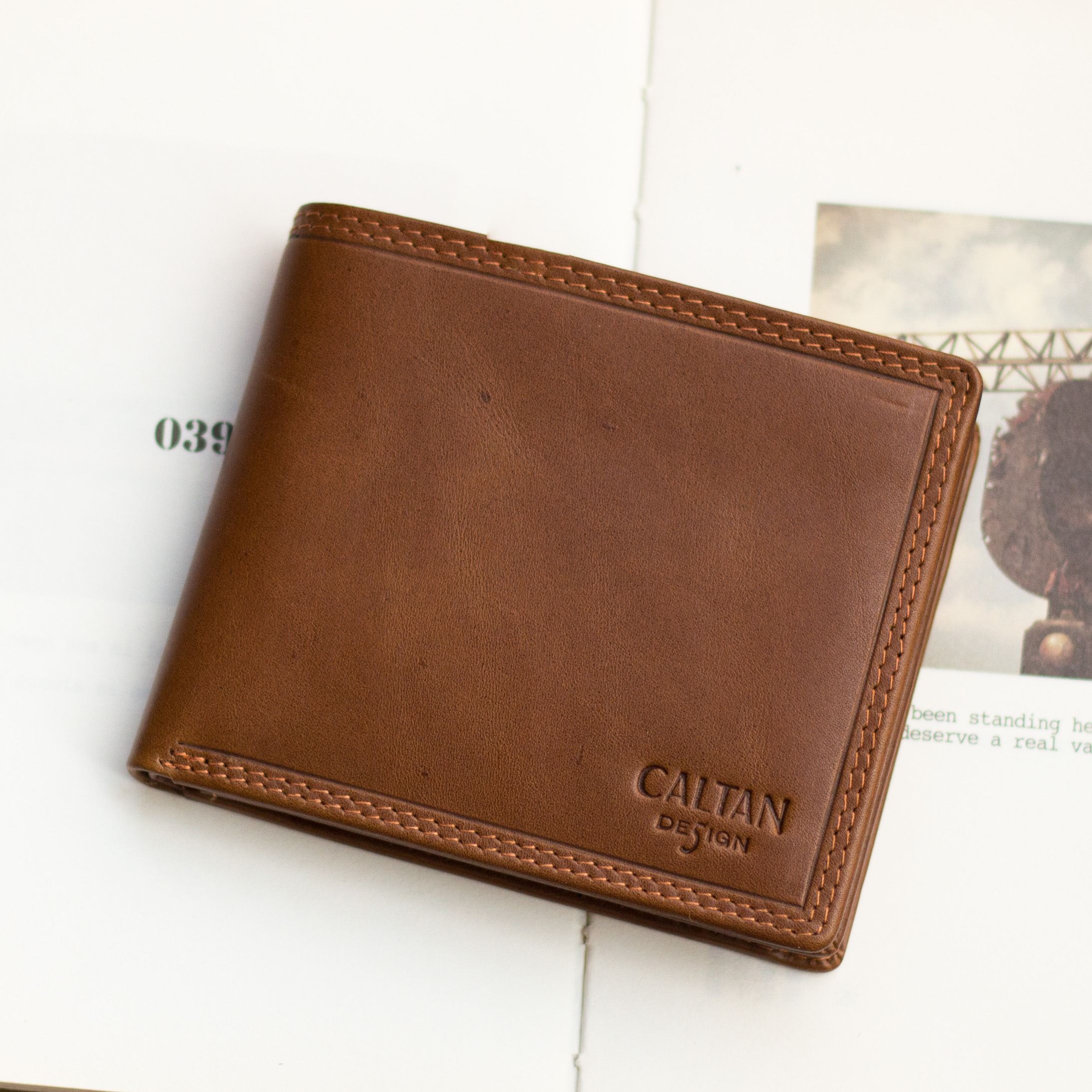 『新品上市』老爺有喜  真皮製作經典版三折男用短夾(072698cd)