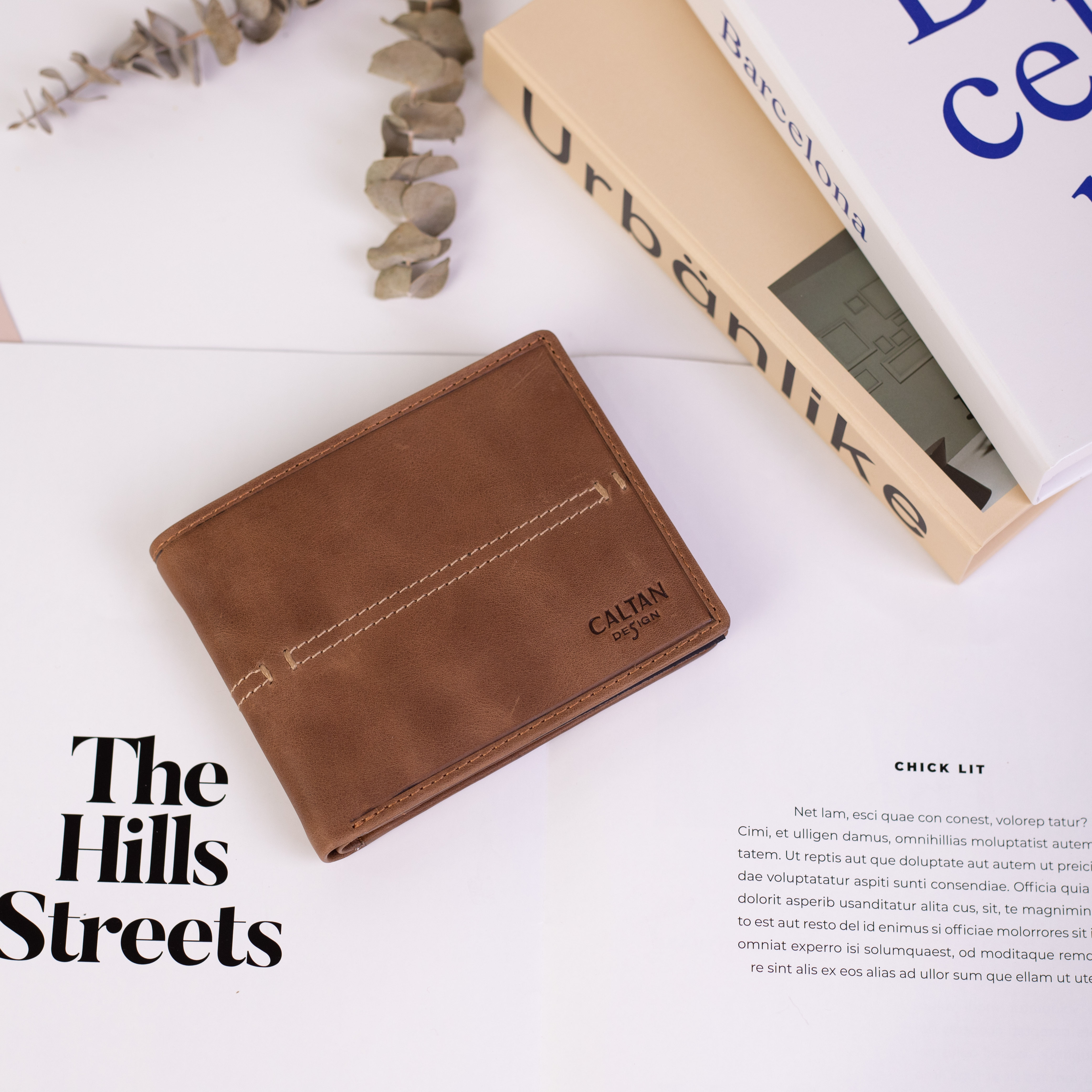 『新品上市』老爺有喜  帥氣皮革縫線短夾(071769lt)