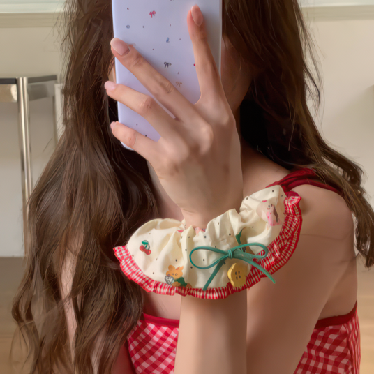 [3 FOR RM10] Cute Bear Plaid Skirt Edge Scrunchie