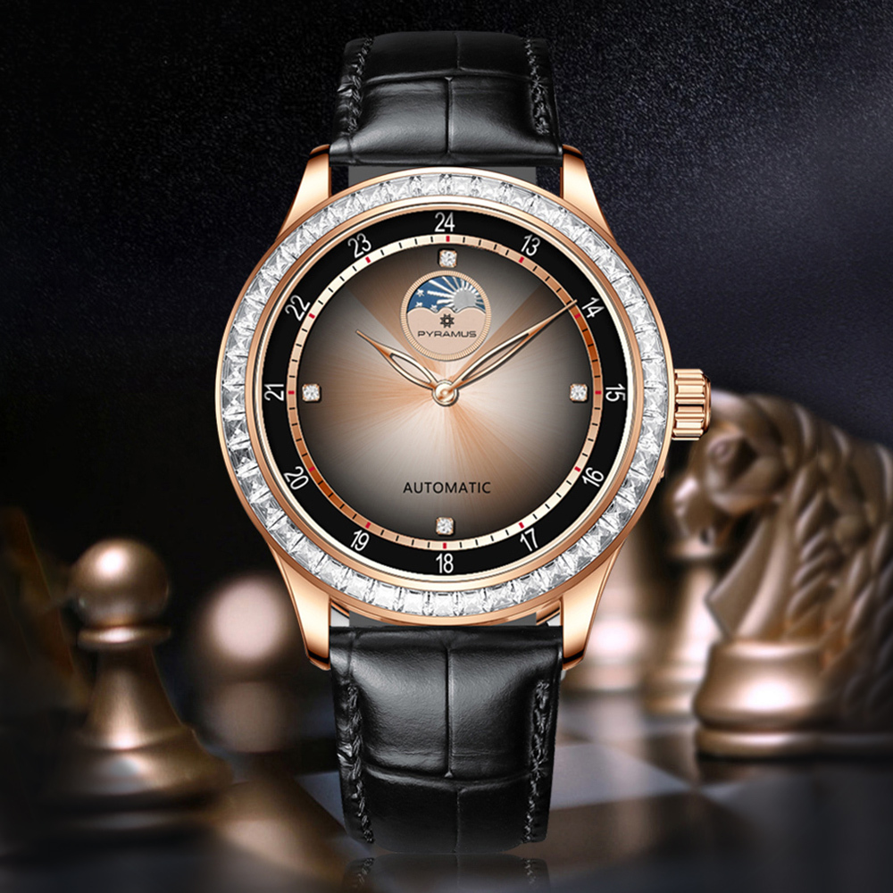 【PYRAMUS 帕爾麥斯】Helios 金屬拉絲太陽紋晶鑽鑲嵌牛皮機械錶