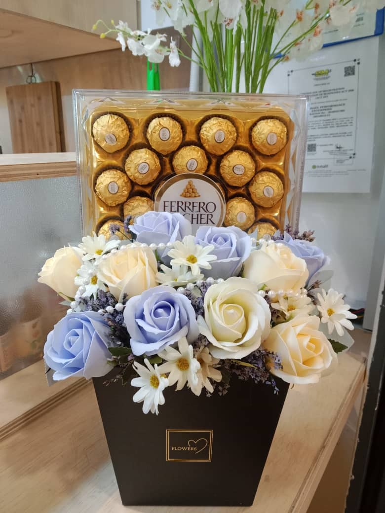 Soap Flower Arrangement - SFA62