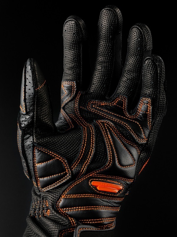 HSG016DS ST-X CORE D3O® GLOVES LONG 手套