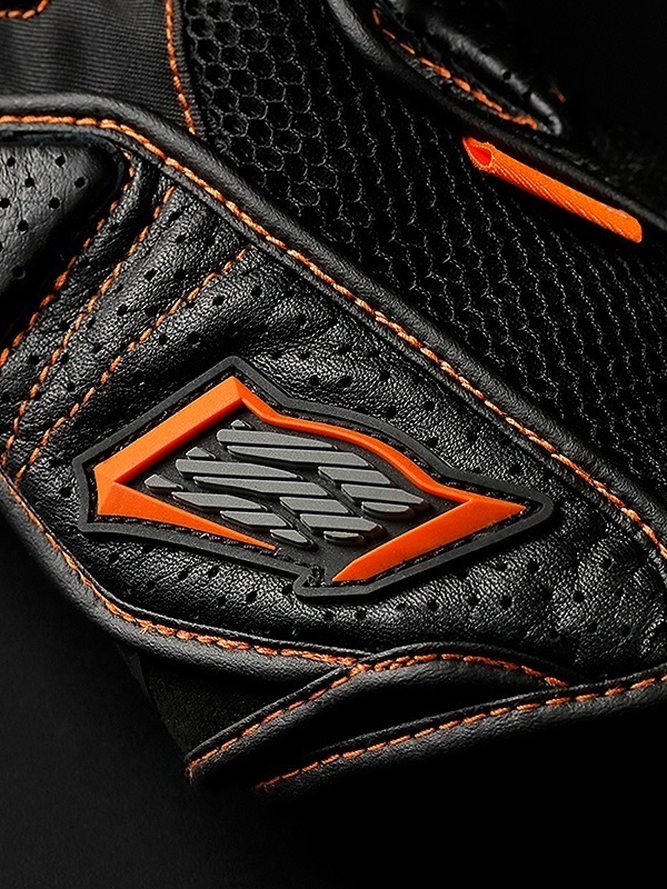 HSG016DS ST-X CORE D3O® GLOVES LONG 手套