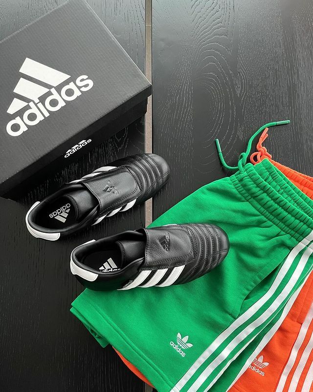 ADIDAS TAEKWONDO 黑色 懶人鞋 足球鞋 跆拳道鞋 JENNIE同款 男女鞋  JQ4775 / 現貨