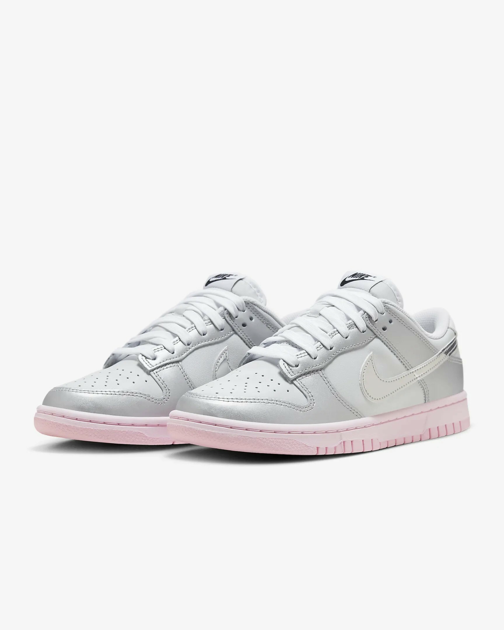 iSNEAKERS｜Nike Dunk Low LX "Metallic Silver Pink Foam" 金屬銀粉 HM3698-006