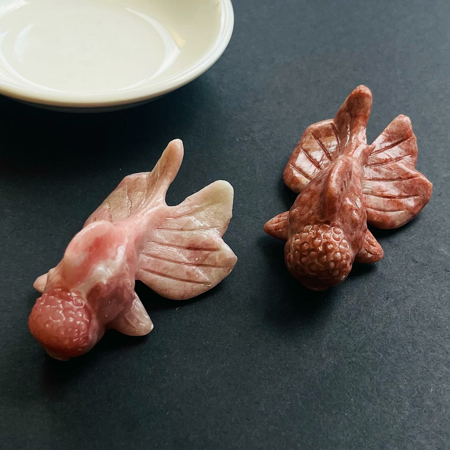 [原石] 粉澳寶、異性石 金魚（寓意：金玉滿堂）水晶擺件