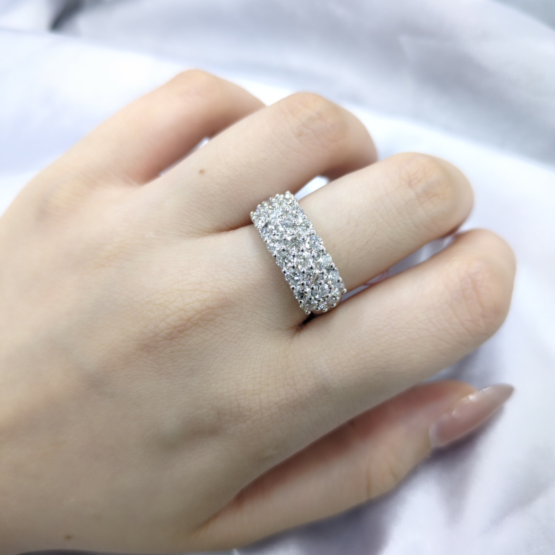 18K White Gold 2.07ct Diamond Ring