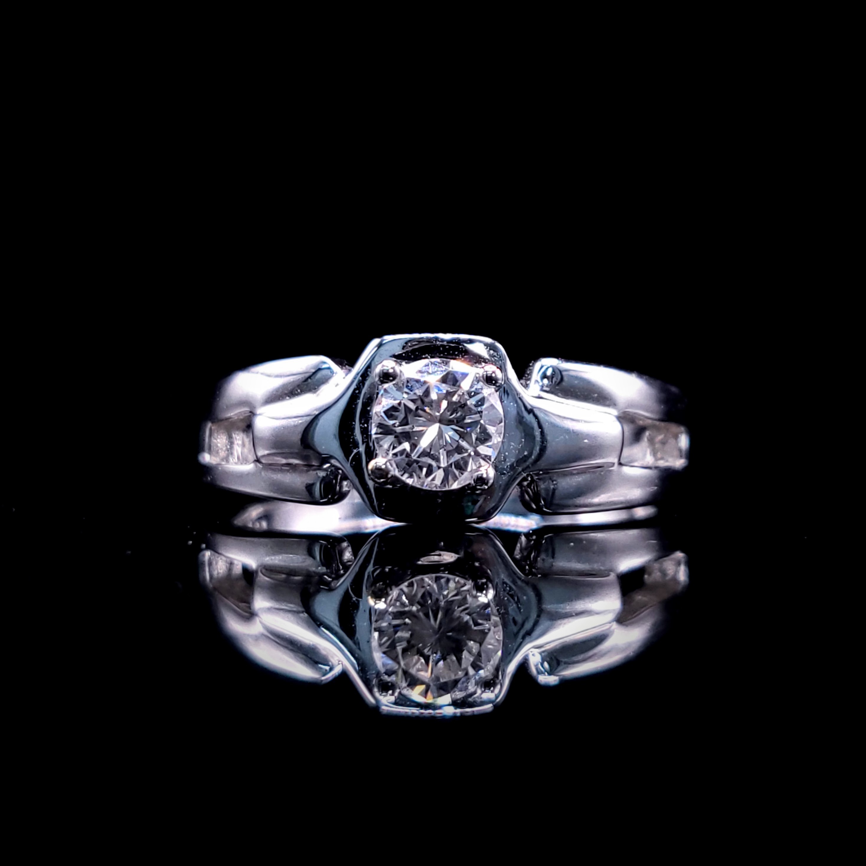 18K White Gold 0.33ct Diamond Ring