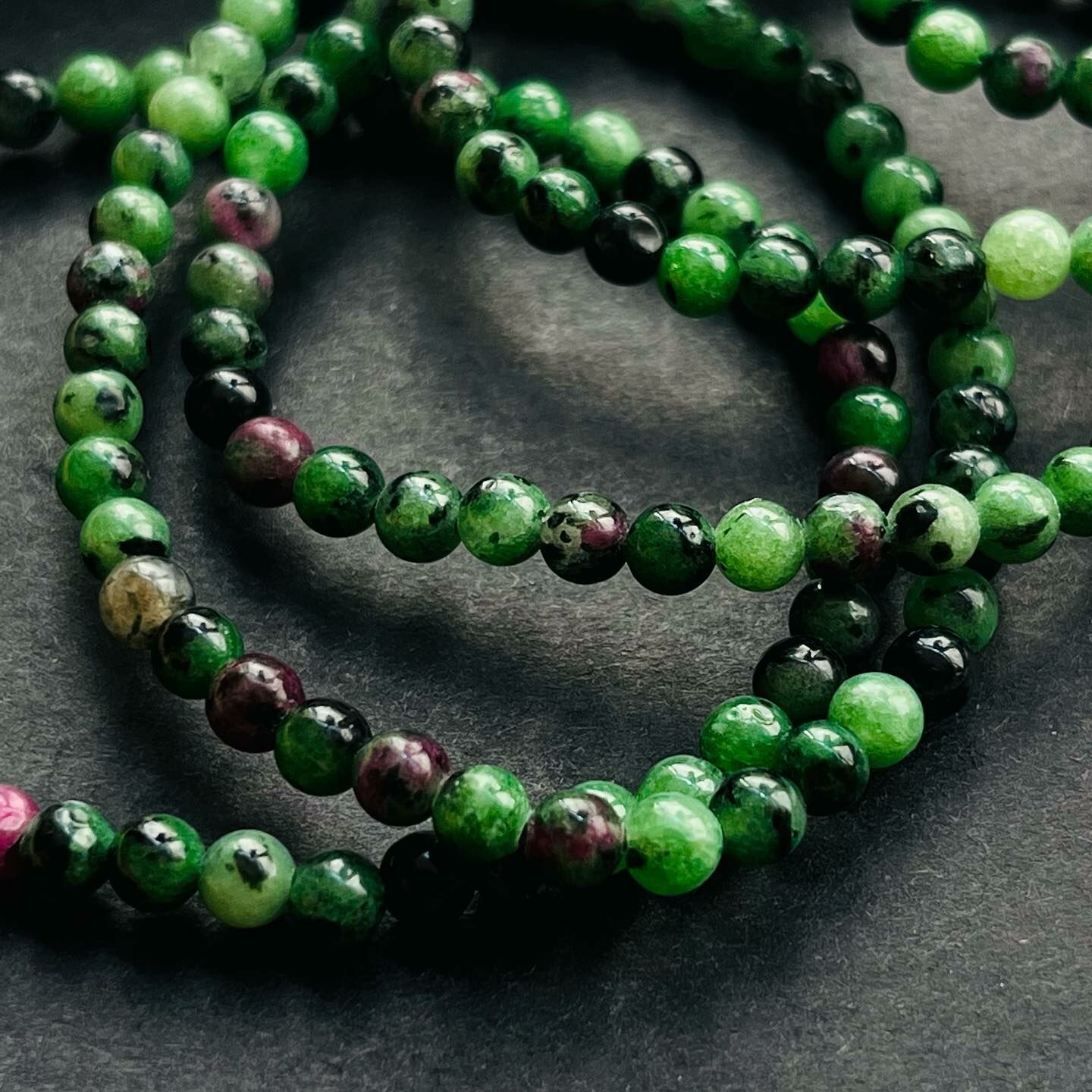 [原石] 紅綠寶 水晶手串