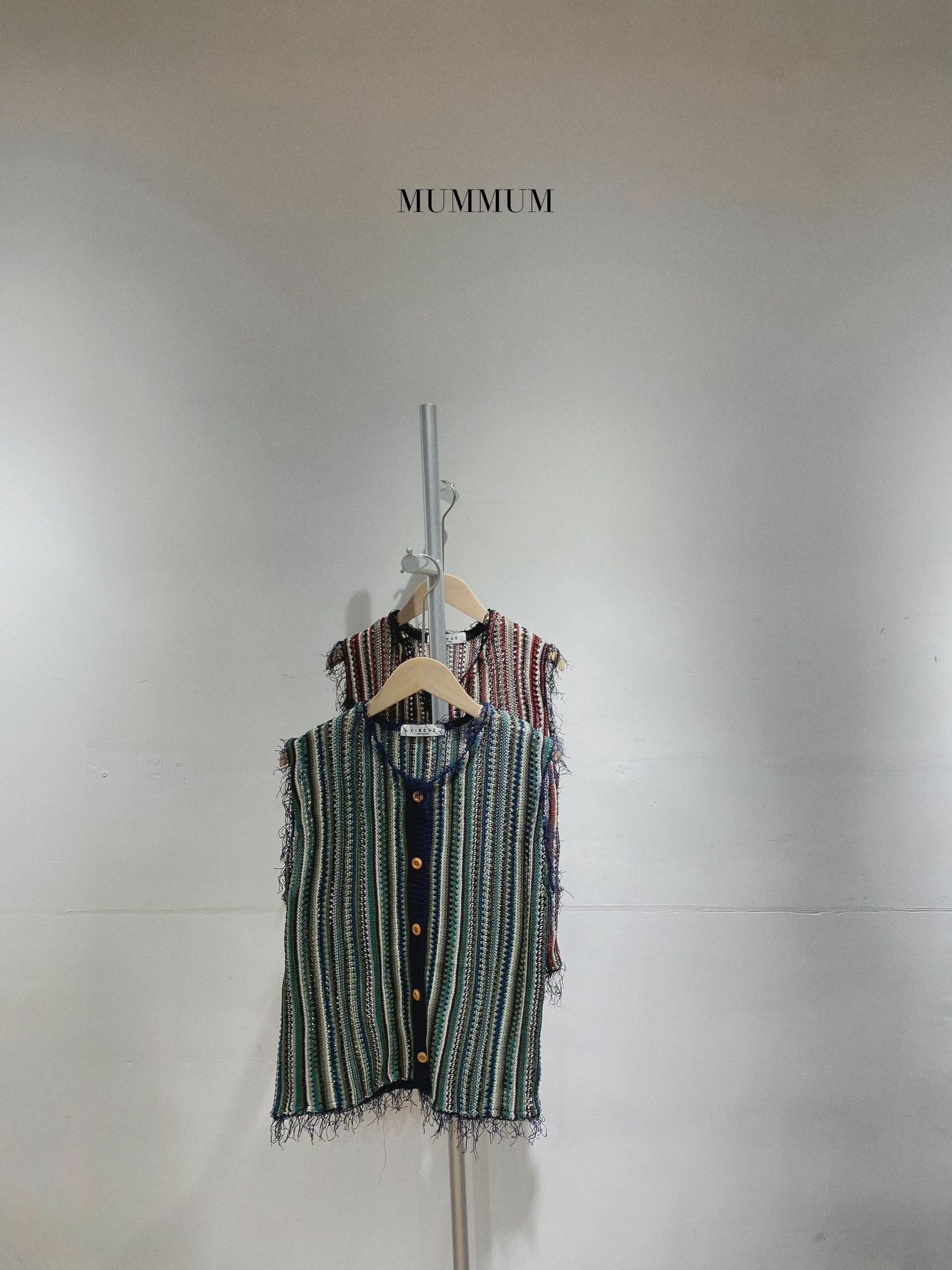 0211260A/onsale線背心上衣/36-40C'36-40W'22L'