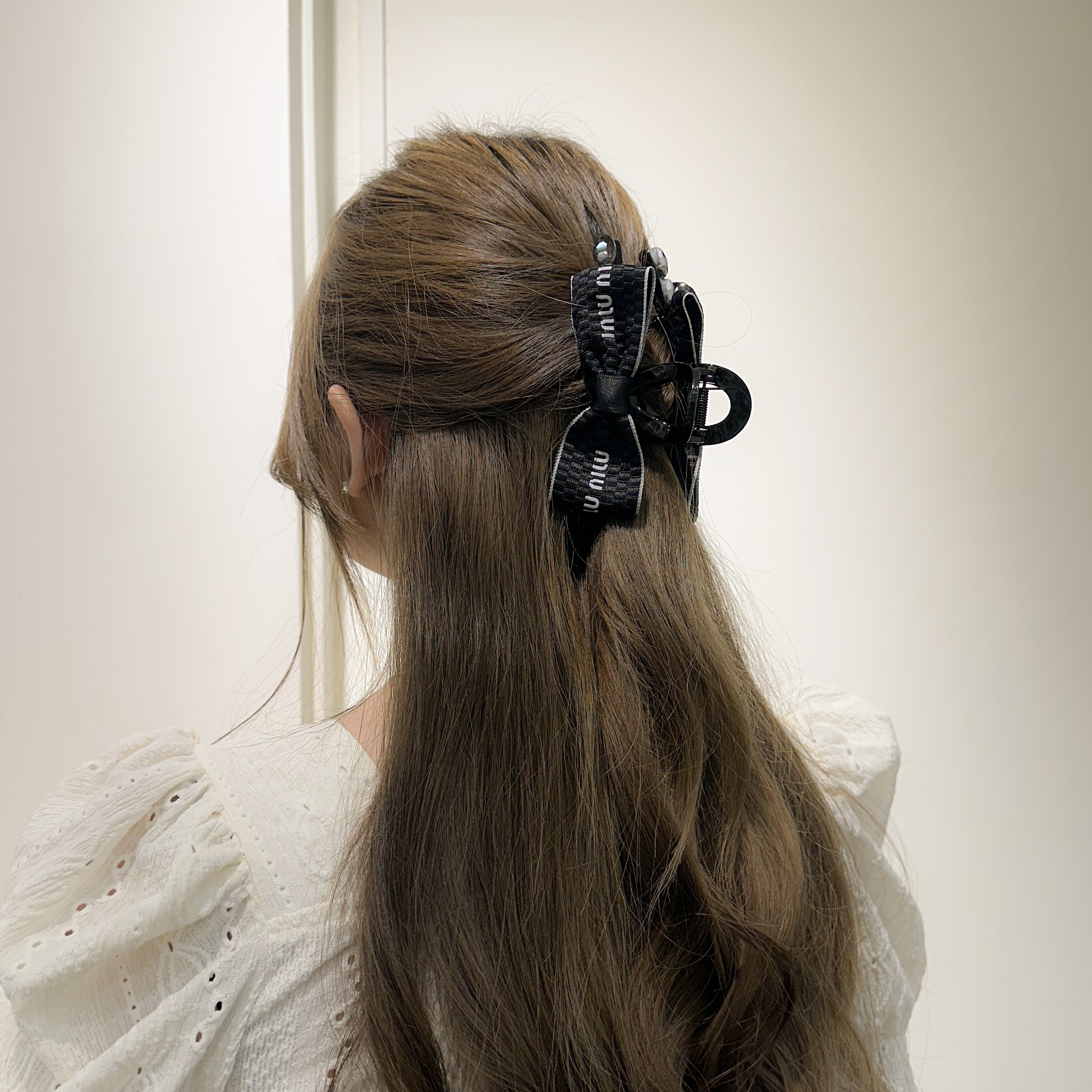 P15字母蝴蝶結半頭夾