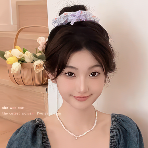 [3 FOR RM10] Lace-Trimmed Bear Scrunchie