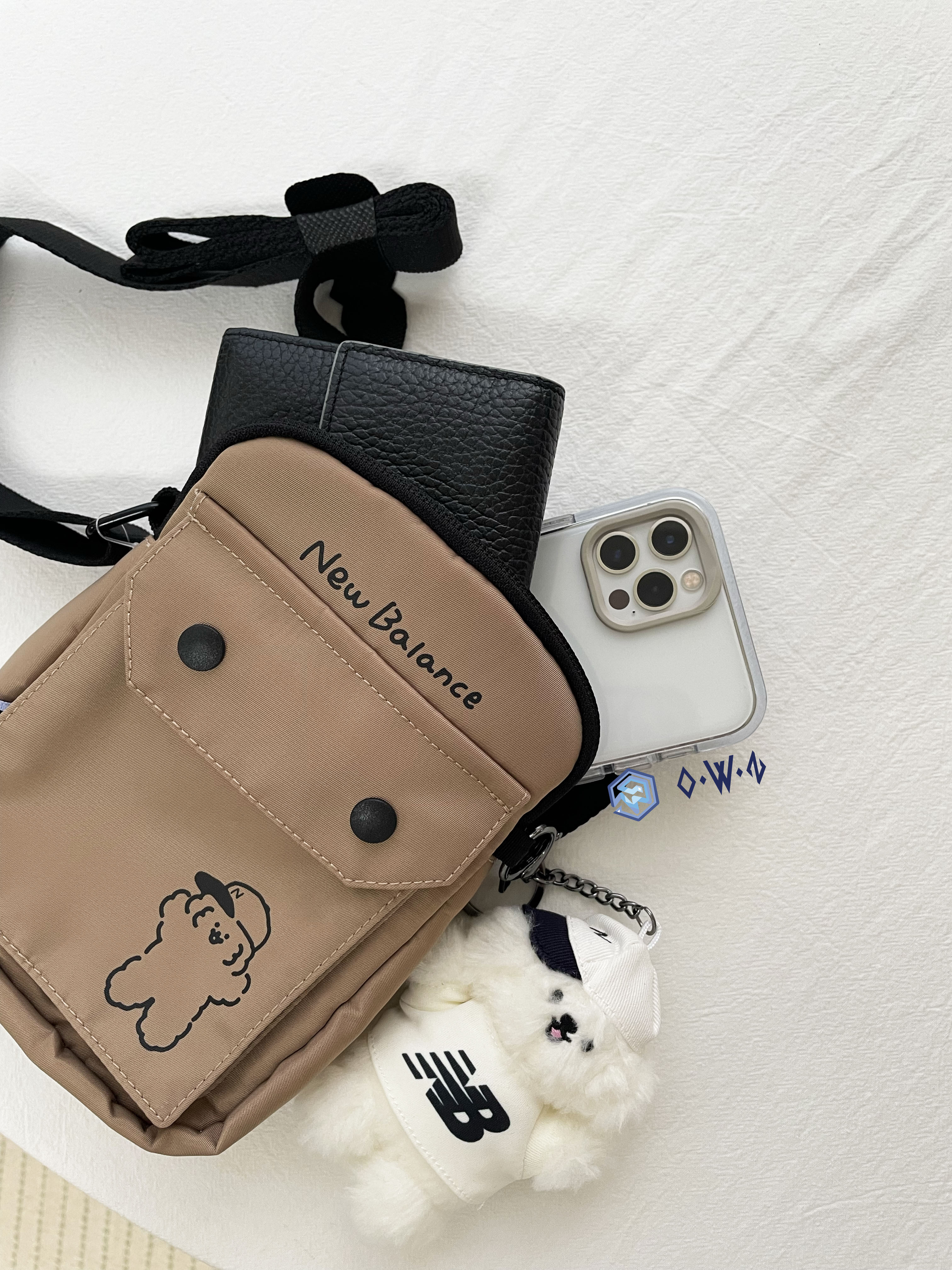 【代購】New Balance X Tombonia 日本知名插畫家 合作款 海外限定 限量販售 狗狗 側背小包 包款 包包 黑色 米白 卡其