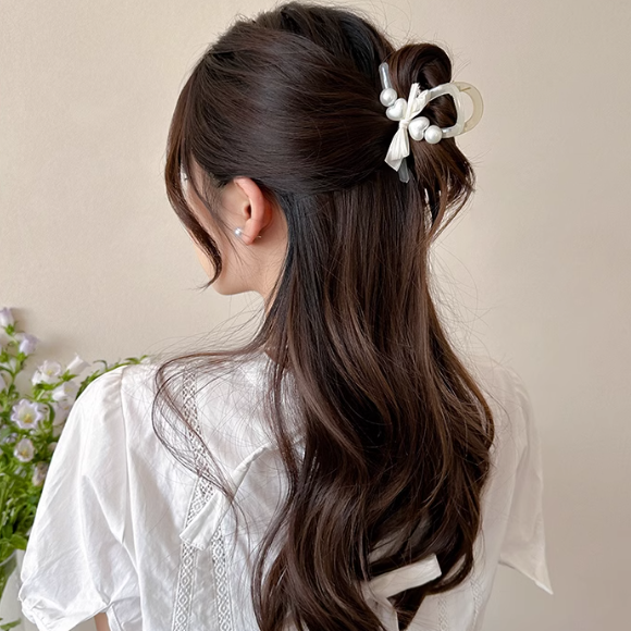 [2 FOR RM10] Korean-Style Heart Pearl Ribbon Medium Hair Claw