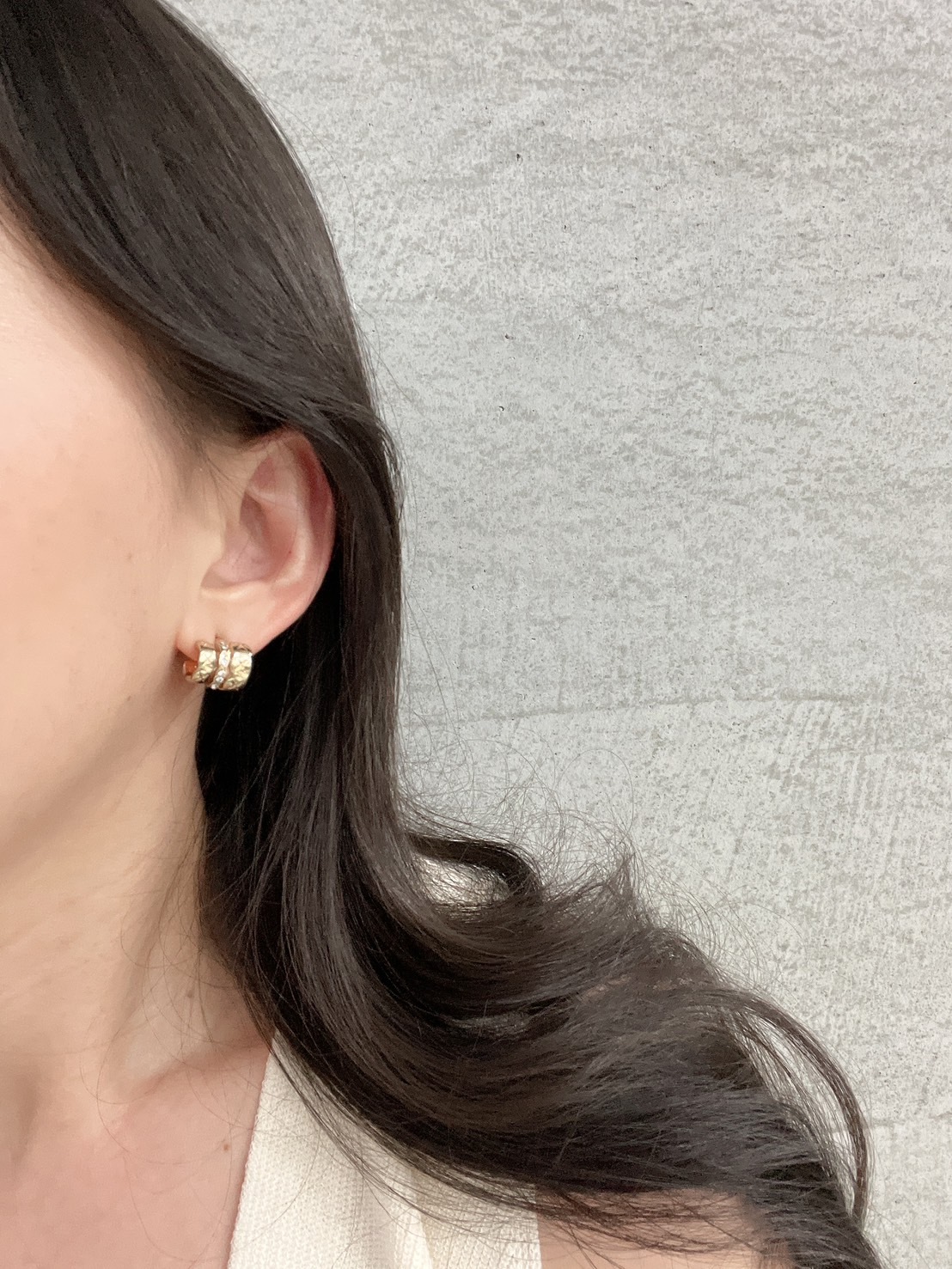 不對稱 格紋耳針