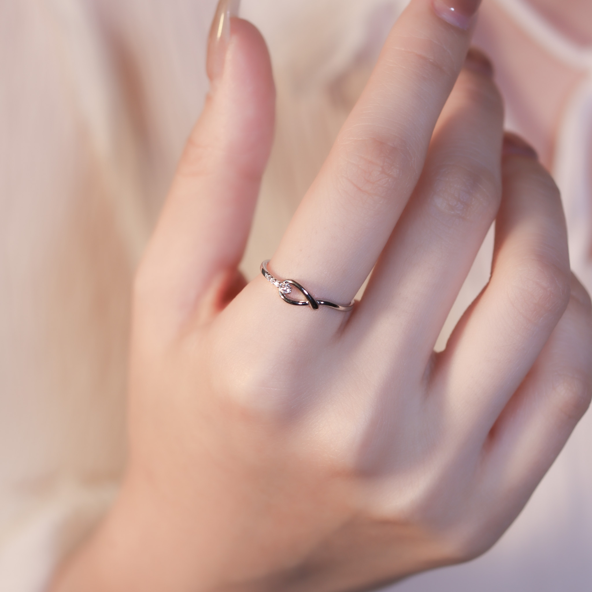 | 925純銀・白金 | 勇氣扣戒指  | RI0701 |