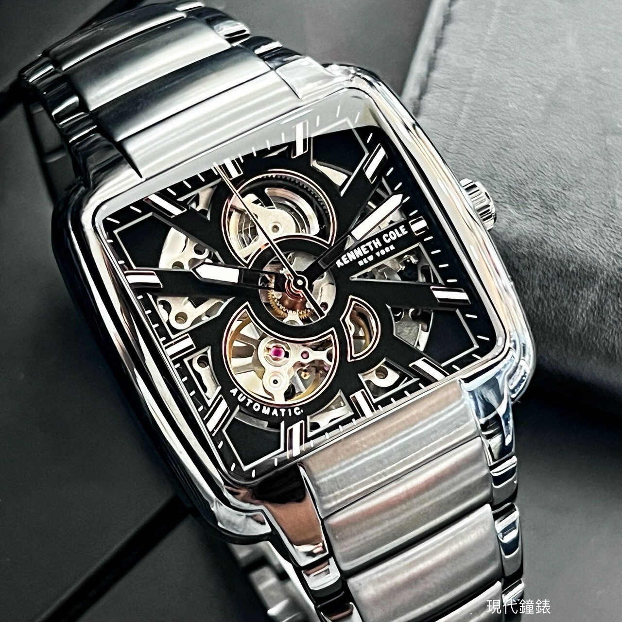 【KENNETH COLE】酷黑方形透視機芯機械錶 KCWGY0046503 40mm 現代鐘錶