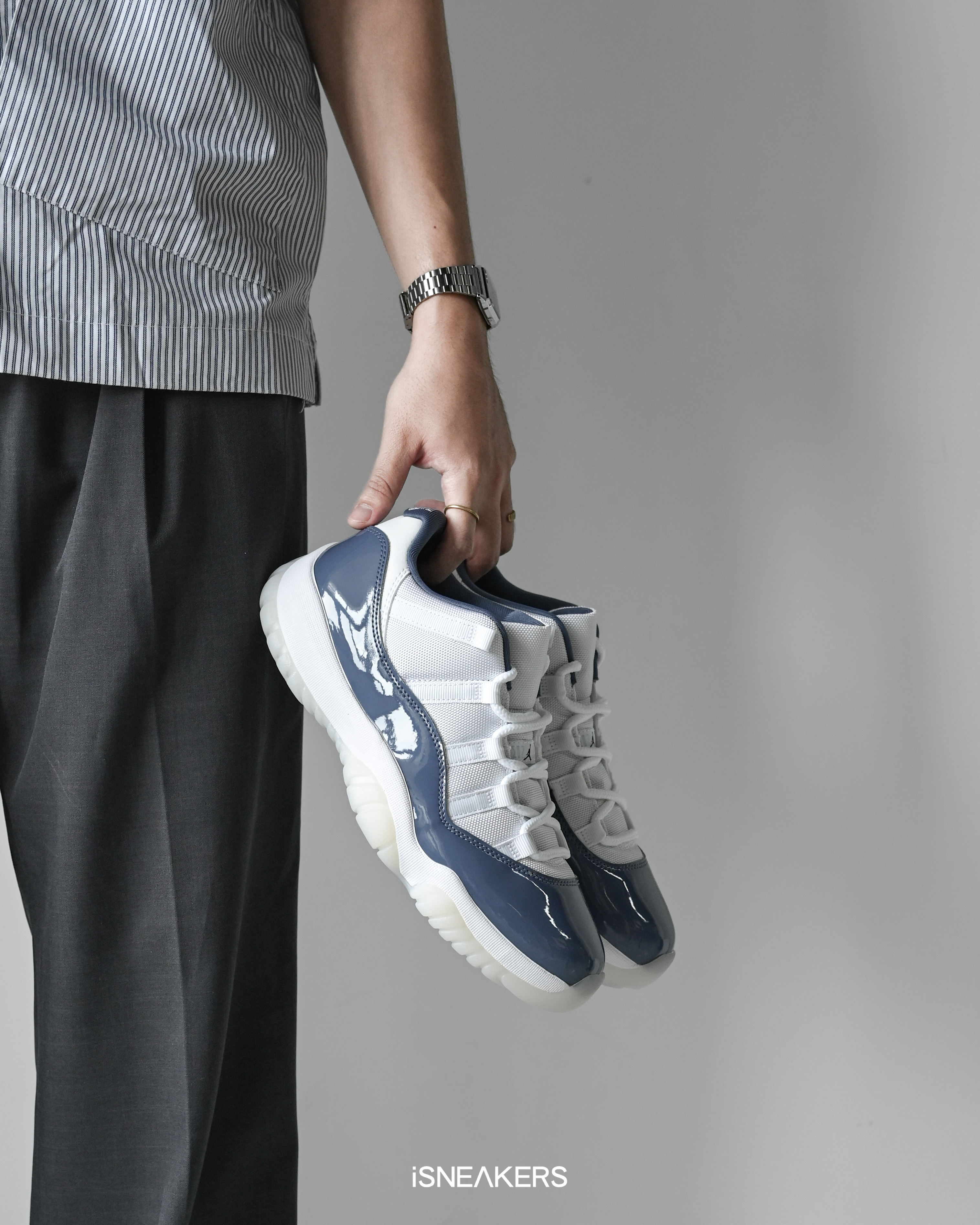 iSNEAKERS｜Air Jordan 11 Low "Diffused Blue" 迷霧藍 FV5104-104
