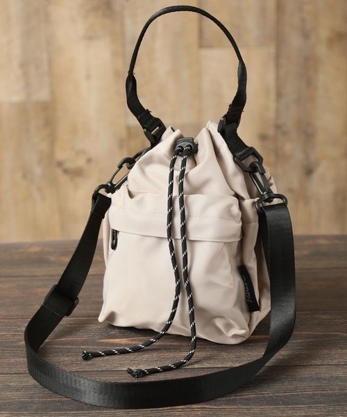 GERRY / Drawstring shoulder bag